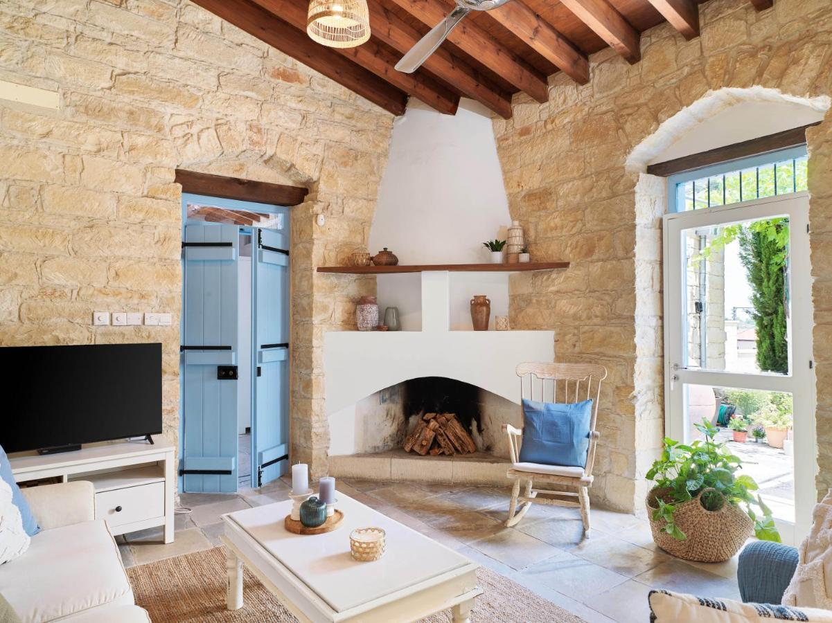 Villa Avgoustis Pachna Luaran gambar